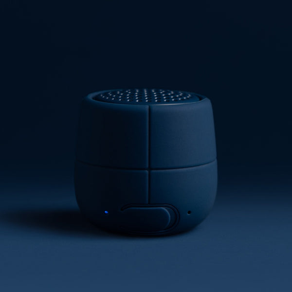 Bonherre mağazasından Lexon Mino X, lacivert renkli, IPX7 su geçirmez ve suda batmayan mini Bluetooth hoparlör.