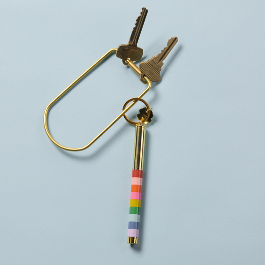 Bonherre mağazasından Designworks Ink marka, Lucky You temalı kalem anahtarlık.