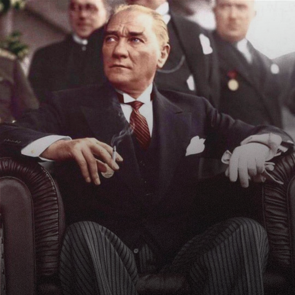 Atatürk’ün Giyimi: Zamansız Bir Stil - Bonherre