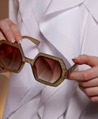 Okkia Emma Big Hexagonal Güneş Gözlüğü Gold