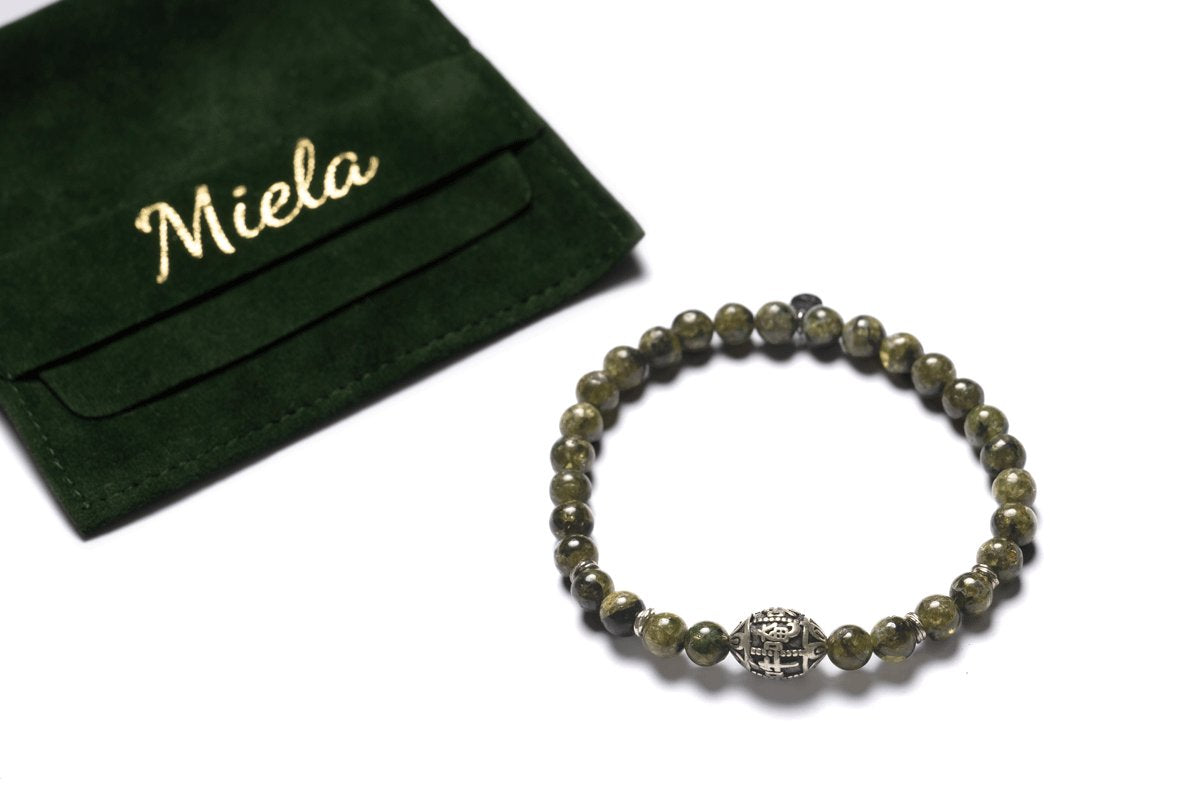 Miela Nova Bileklik