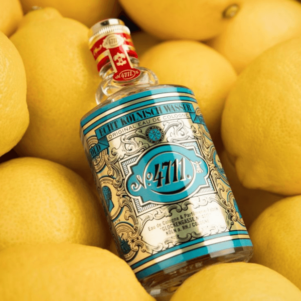 Bonherre mağazasından 4711 Original Eau de Cologne, 150 ml Molanus şişeli ikonik lüks erkek parfümü.