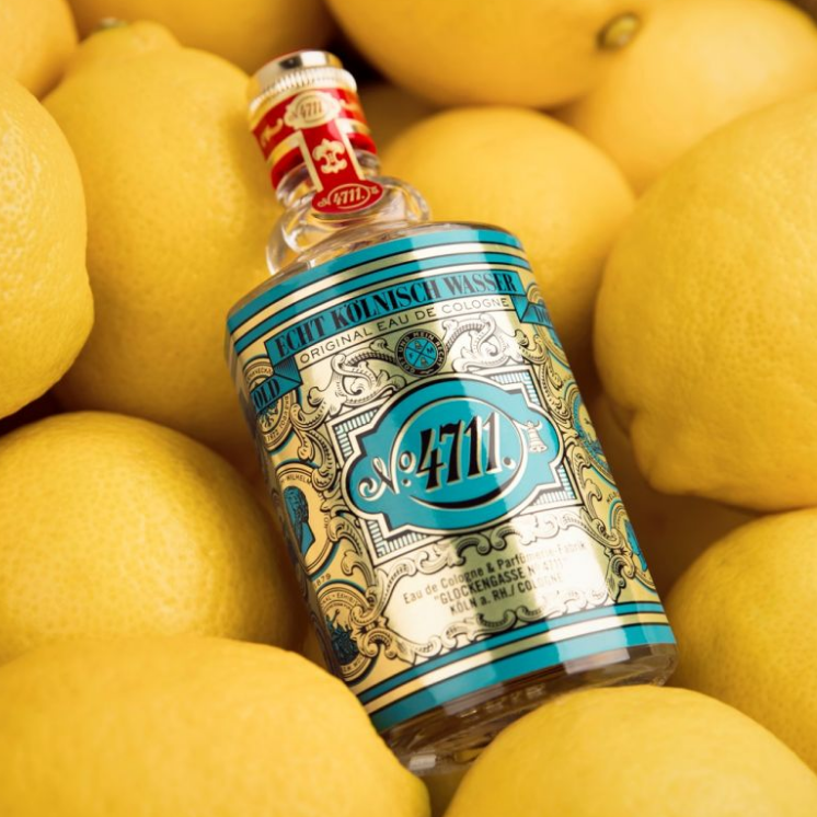 Bonherre mağazasından 4711 Original Eau de Cologne, 200 ml Molanus şişeli ikonik lüks erkek parfümü.