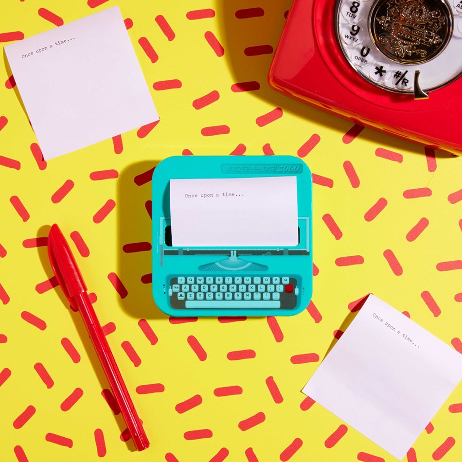 Mustard Wrote A Note  Daktilo Yapışkanlı Not Kağıdı