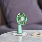 Bonherre mağazasından Lexon Wino Mint, alüminyum saplı, 3 kademeli hız ayarlı, kablosuz indüksiyon şarj özellikli lüks taşınabilir mini fan.