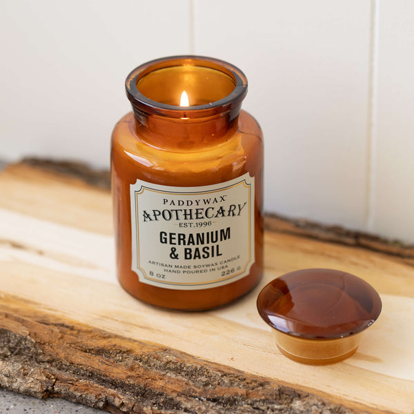 Bonherre mağazasından Apothecary serisi sardunya ve fesleğen kokulu 226 gr cam mum.