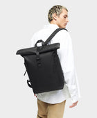 Bonherre mağazasından Gaston Luga marka, Rullen serisi, siyah renkli, 13 inç laptop bölmeli sırt çantası.