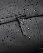 Bonherre mağazasından Gaston Luga marka, Rullen serisi, siyah renkli, 16 inç laptop bölmeli sırt çantası.