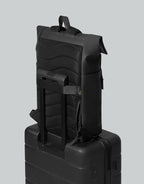 Bonherre mağazasından Gaston Luga marka, Rullen serisi, siyah renkli, 16 inç laptop bölmeli sırt çantası.