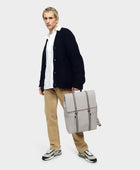 Bonherre mağazasından Gaston Luga marka, Splash 2.0 serisi, gri renkli, 16 inç laptop bölmeli sırt çantası.