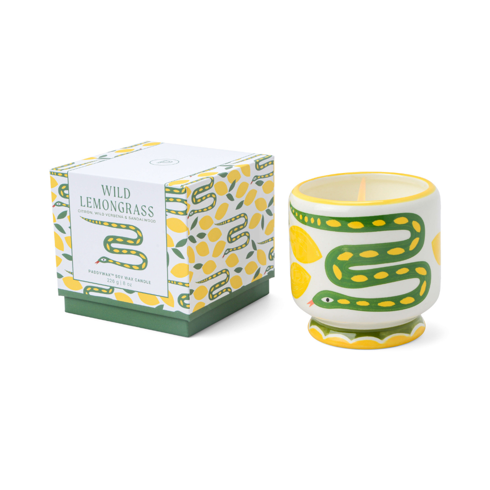 Bonherre mağazasından Paddywax markasına ait, yılan desenli seramik kutuda, ferahlatıcı limon otu kokulu 226 gr lüks mum.