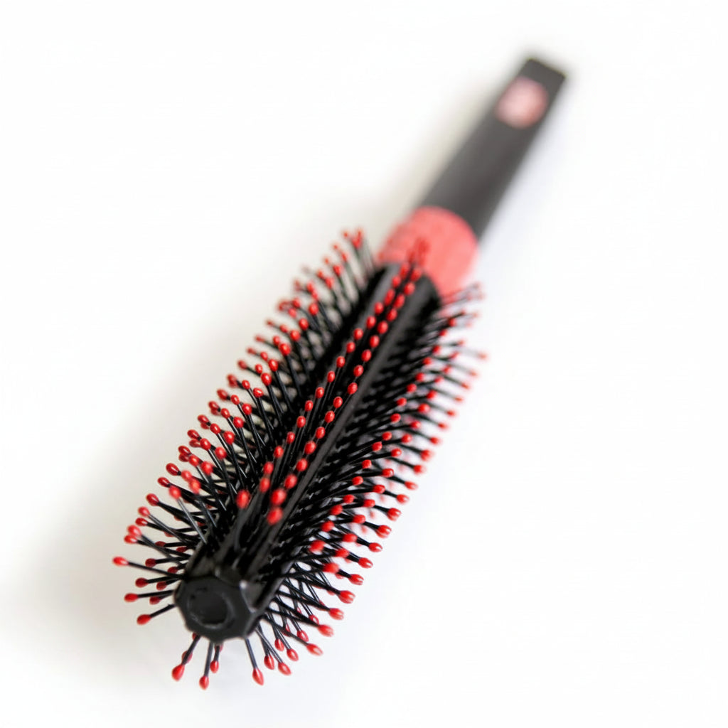 Bonherre mağazasından Uppercut Deluxe Quiff Roller, saç hacimlendirme ve quiff modelleri için profesyonel yuvarlak fırça.