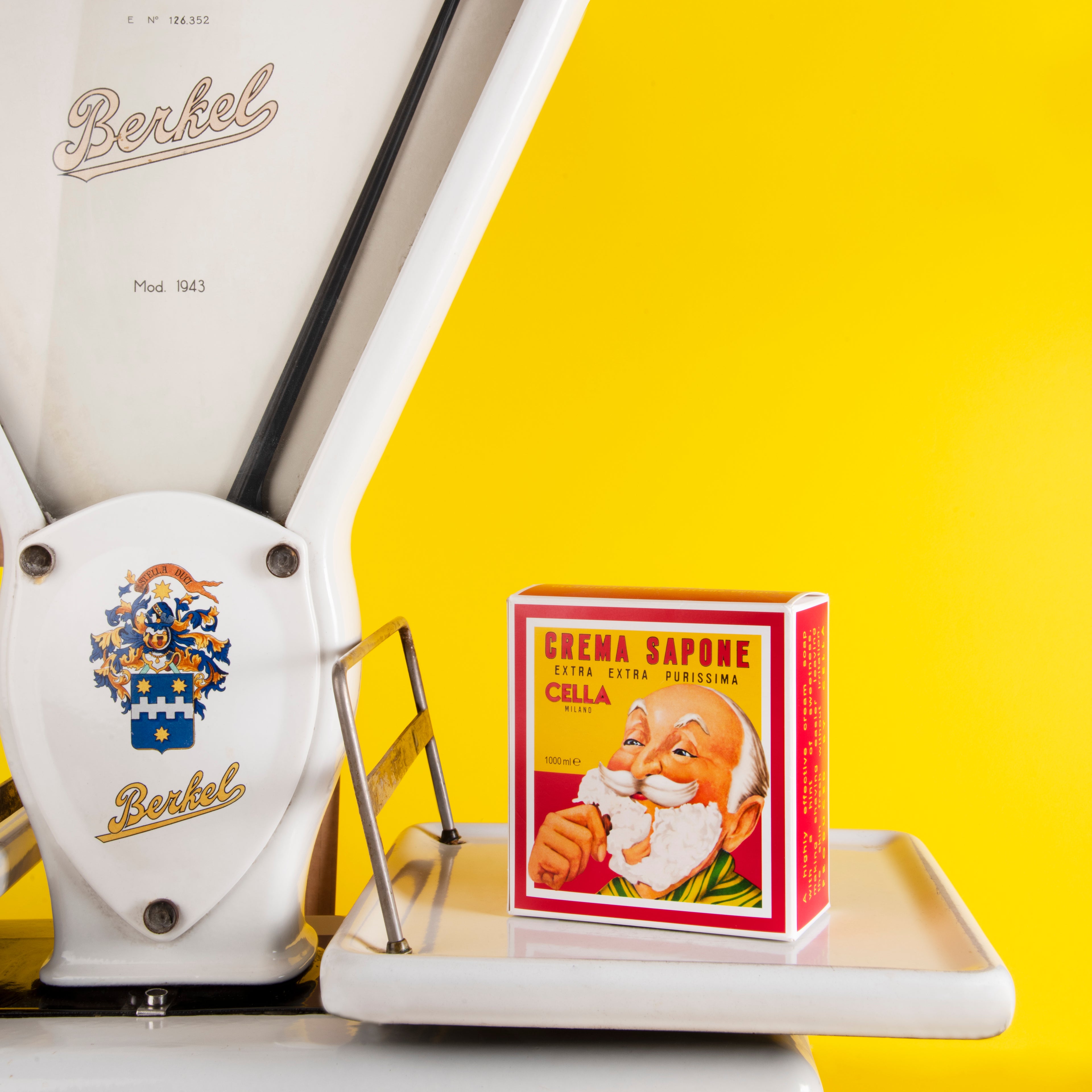 Bonherre mağazasından Cella Milano Acıbadem Özlü Tıraş Sabunu, 1000 ml profesyonel boy lüks tıraş sabunu.