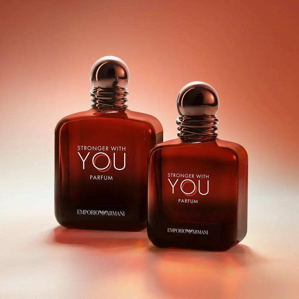 Bonherre mağazasından Emporio Armani Stronger With You Parfum 100 ml, serinin en yoğun ve asil versiyonu olan erkek parfümü.