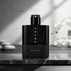 Bonherre mağazasından Prada Luna Rossa Black EDP, amber, paçuli ve melekotu notalı, mat siyah şık erkek parfümü.