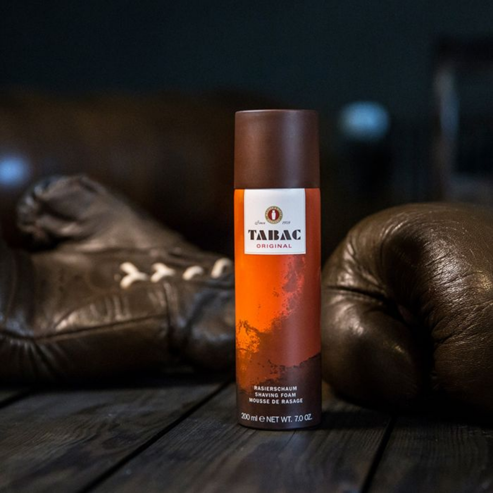 Bonherre mağazasından Tabac Original, sakalları hızla yumuşatan 200 ml yoğun ve kremsi maskülen tıraş köpüğü.
